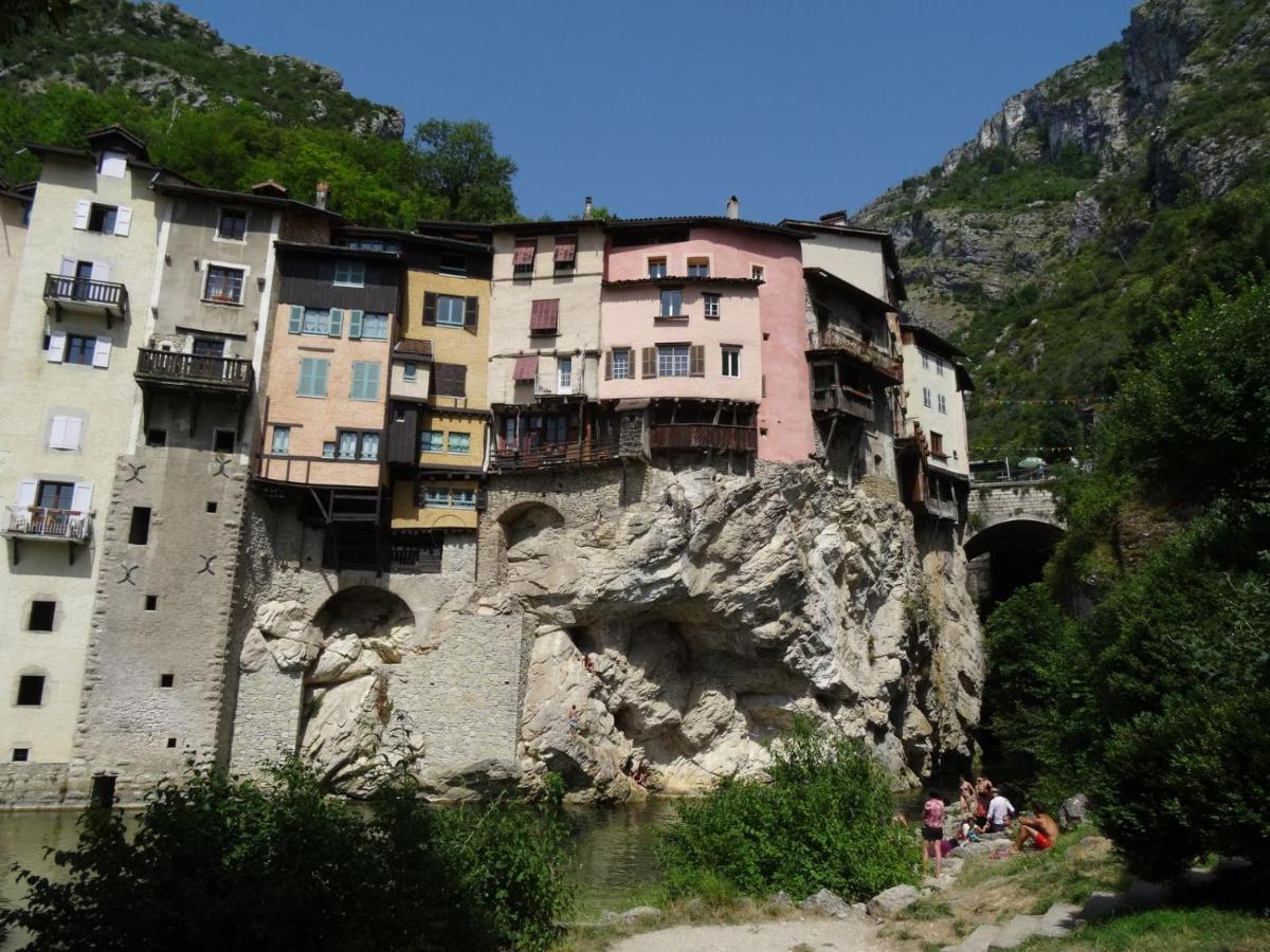 Logez Au Coeur Du Parc Du Vercors Saint-Laurent-en-Royans Extérieur photo